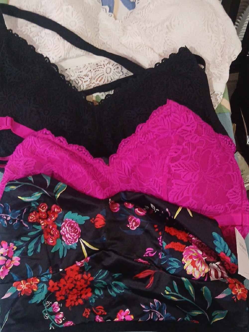 Women’s Lace , White & Black Floral ,pink And Black.